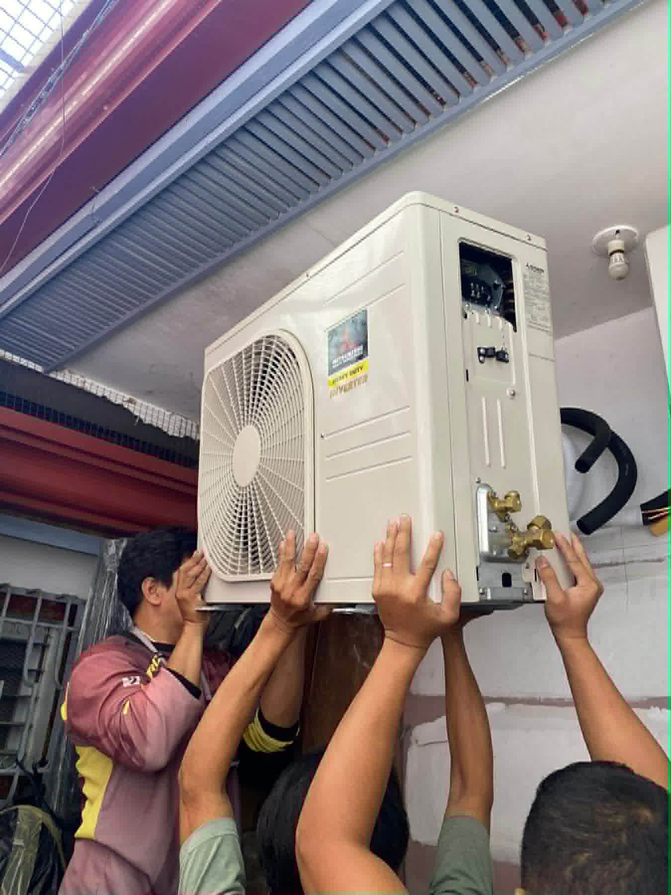Outdoor unit team install